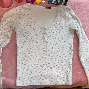 Brandy Melville 
One size fits all 
Pink flowers